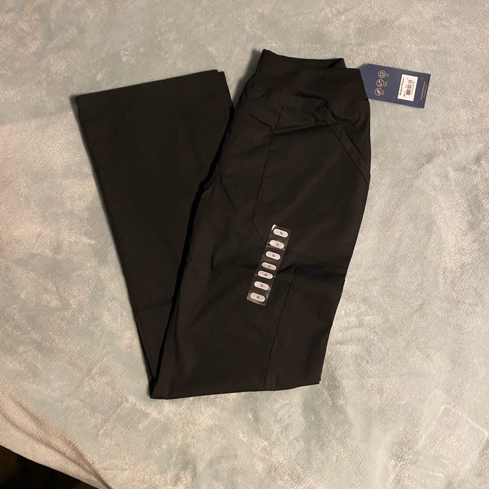 Cherokee black work wear size small